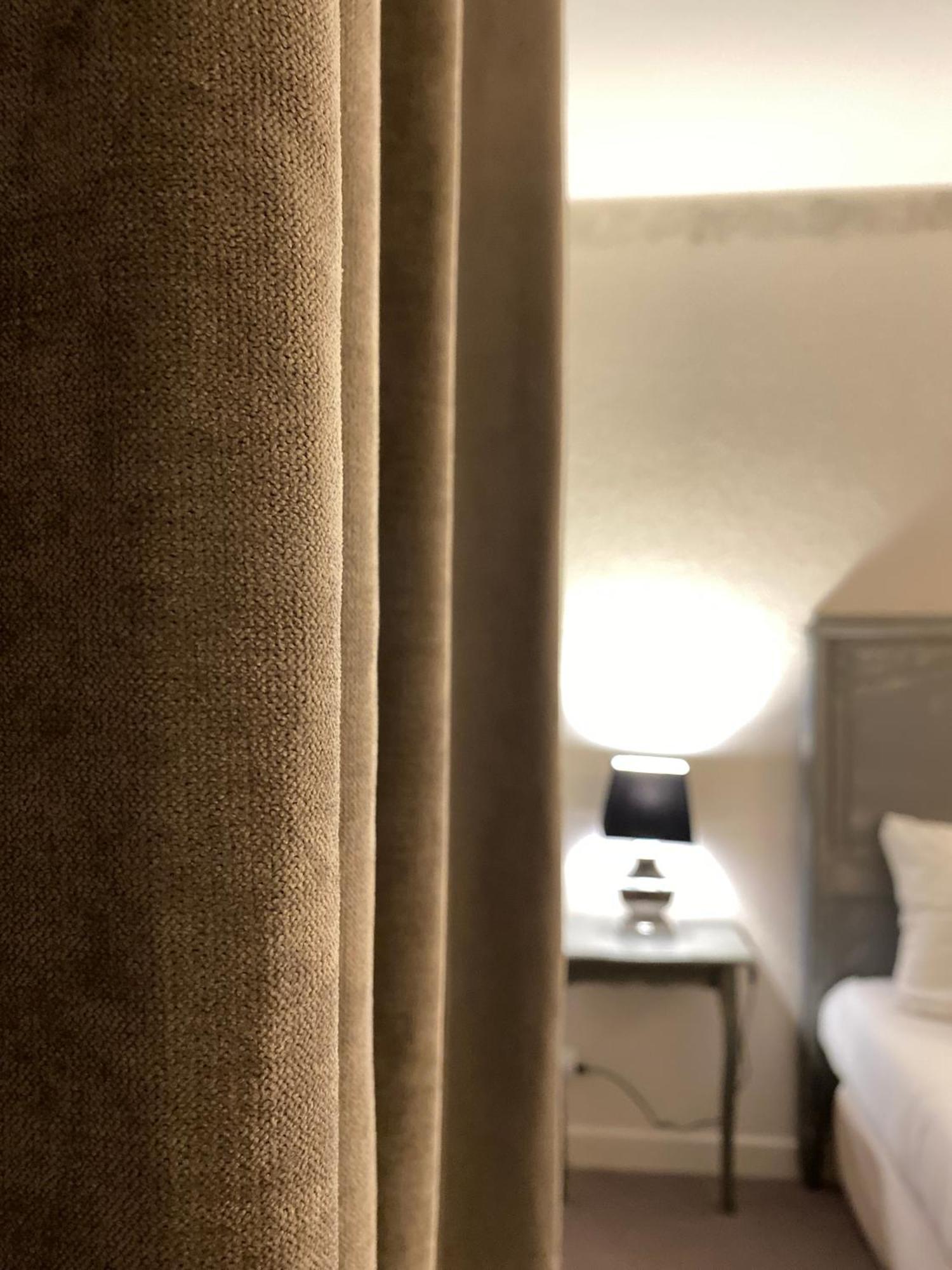 Logis Hotel Medieval, Montelimar Nord 로슈마우르 외부 사진