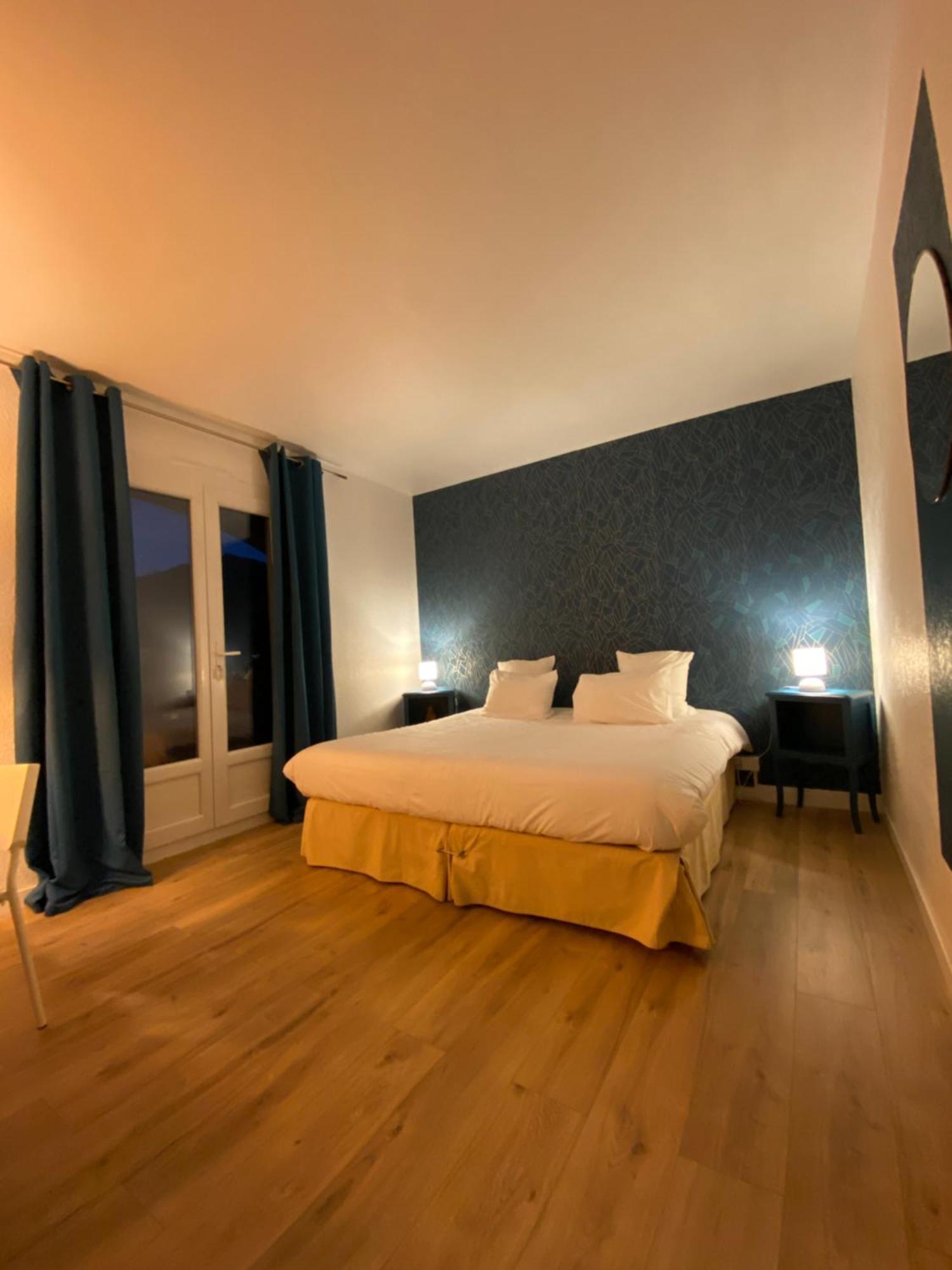 Logis Hotel Medieval, Montelimar Nord 로슈마우르 외부 사진