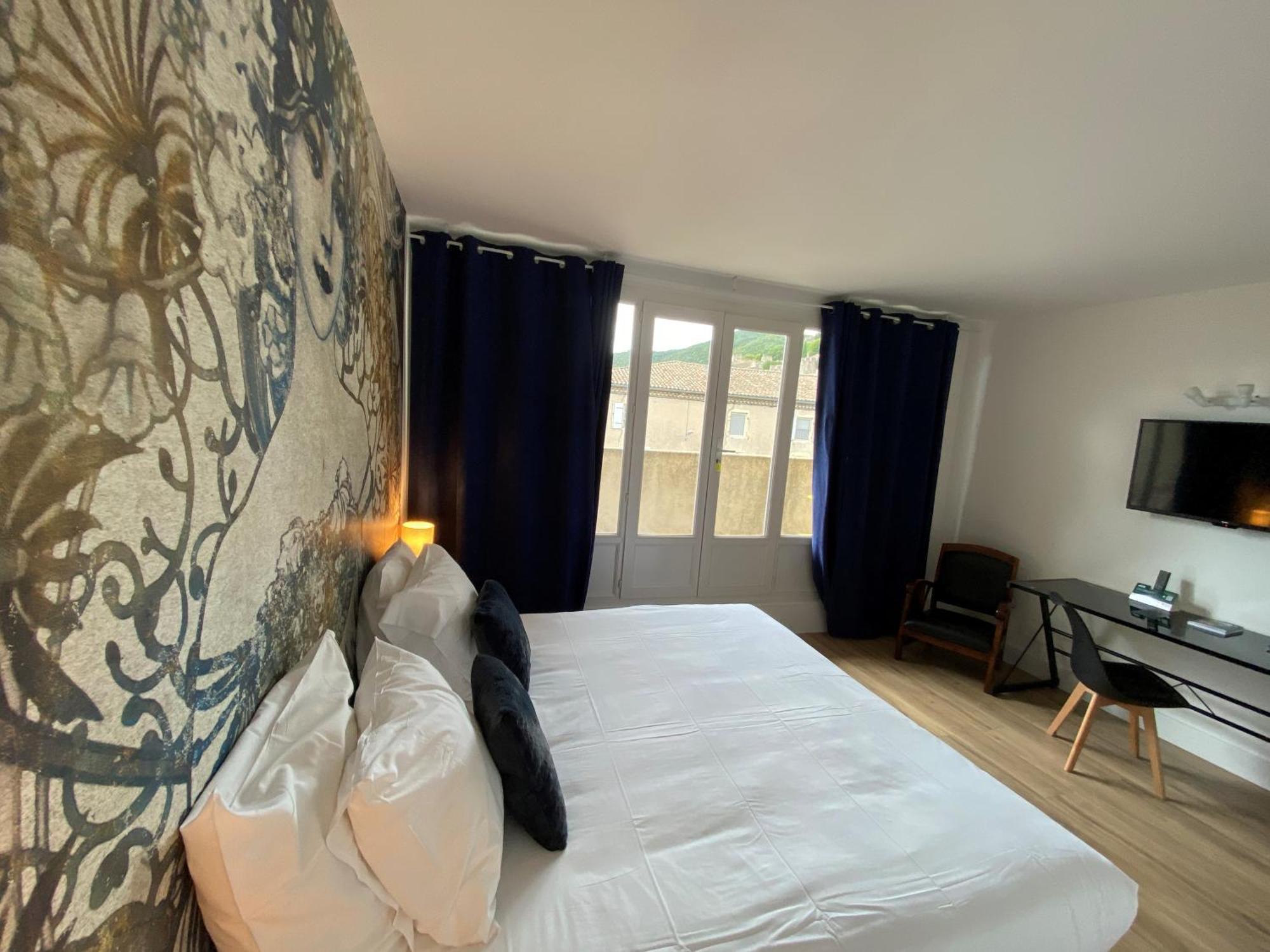 Logis Hotel Medieval, Montelimar Nord 로슈마우르 외부 사진