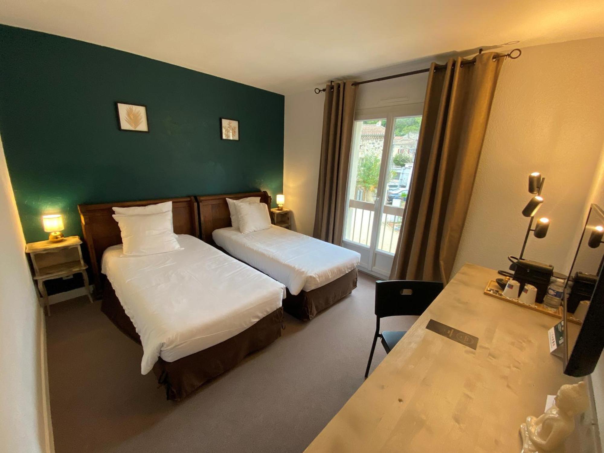 Logis Hotel Medieval, Montelimar Nord 로슈마우르 외부 사진