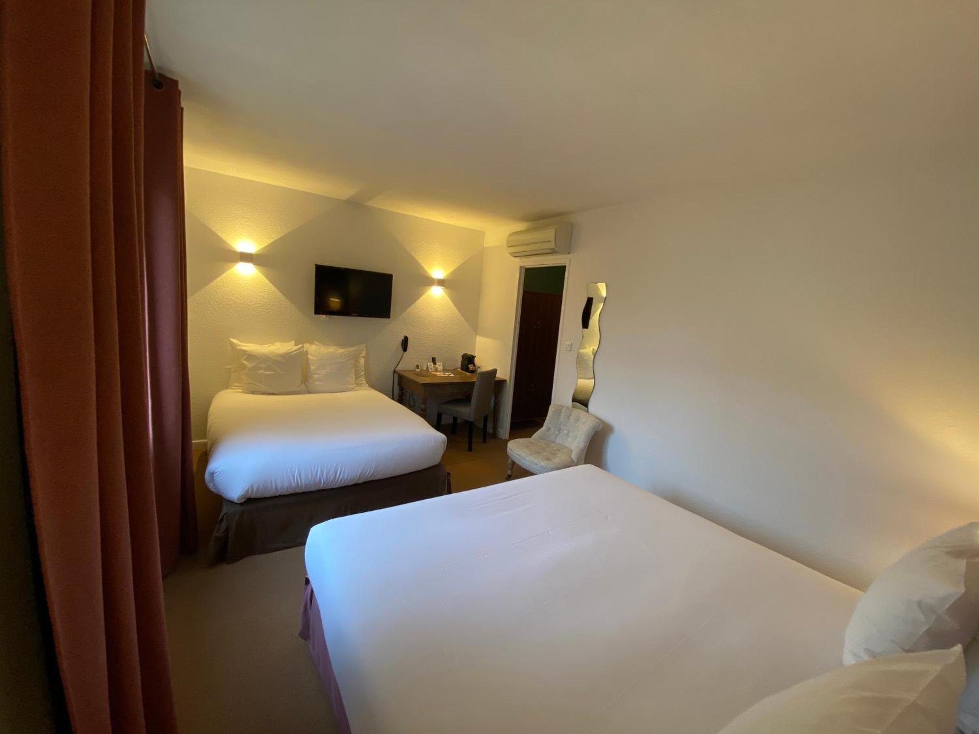 Logis Hotel Medieval, Montelimar Nord 로슈마우르 외부 사진