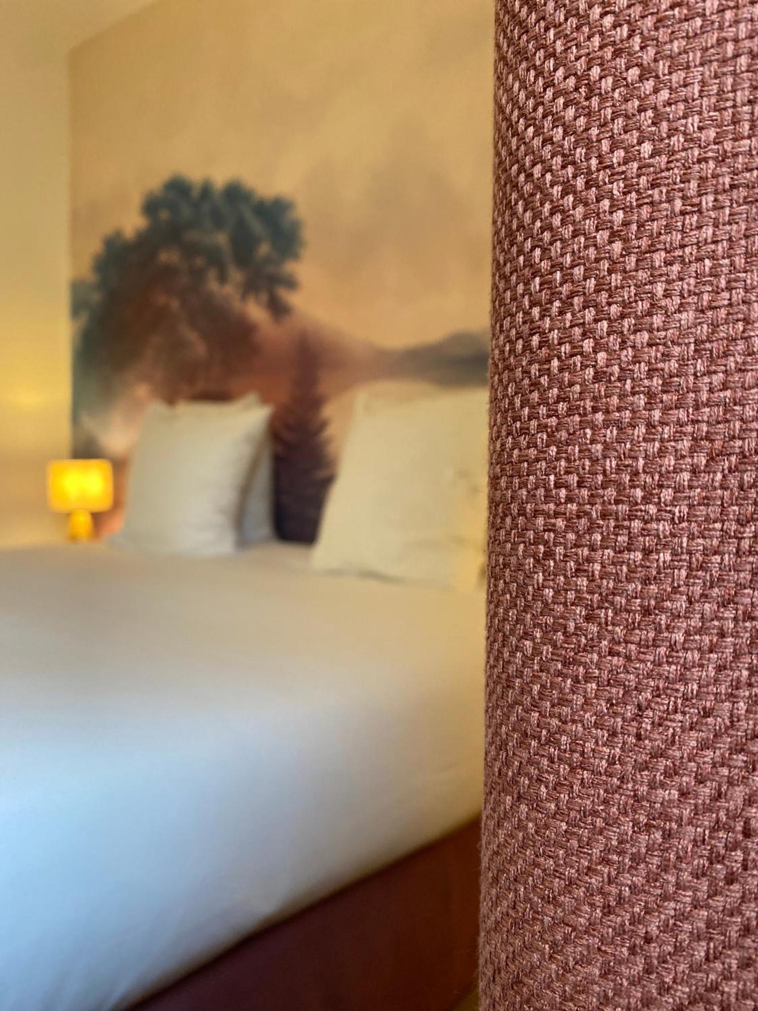 Logis Hotel Medieval, Montelimar Nord 로슈마우르 외부 사진